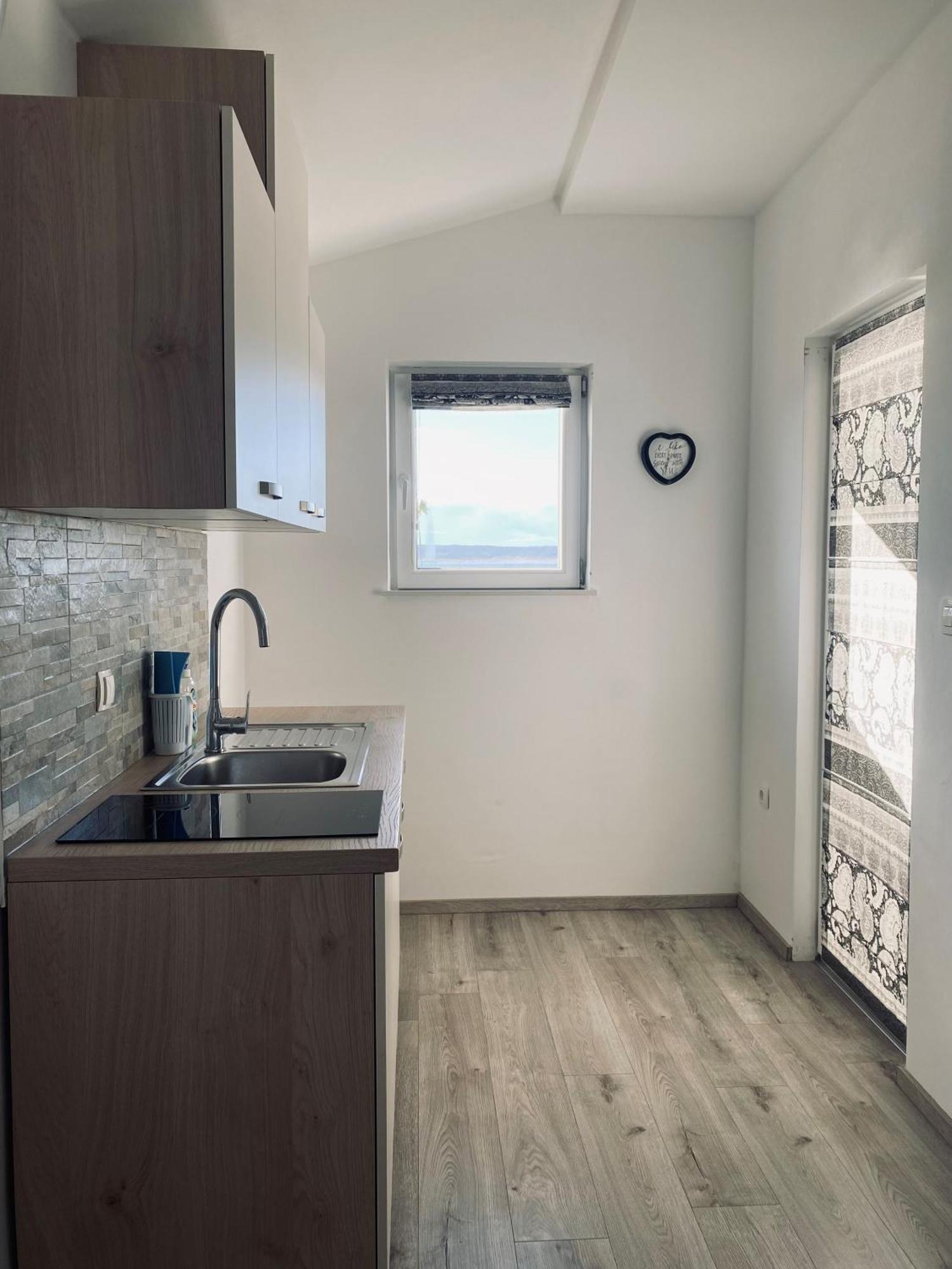 Apartmani Mila Starigrad Paklenica Esterno foto