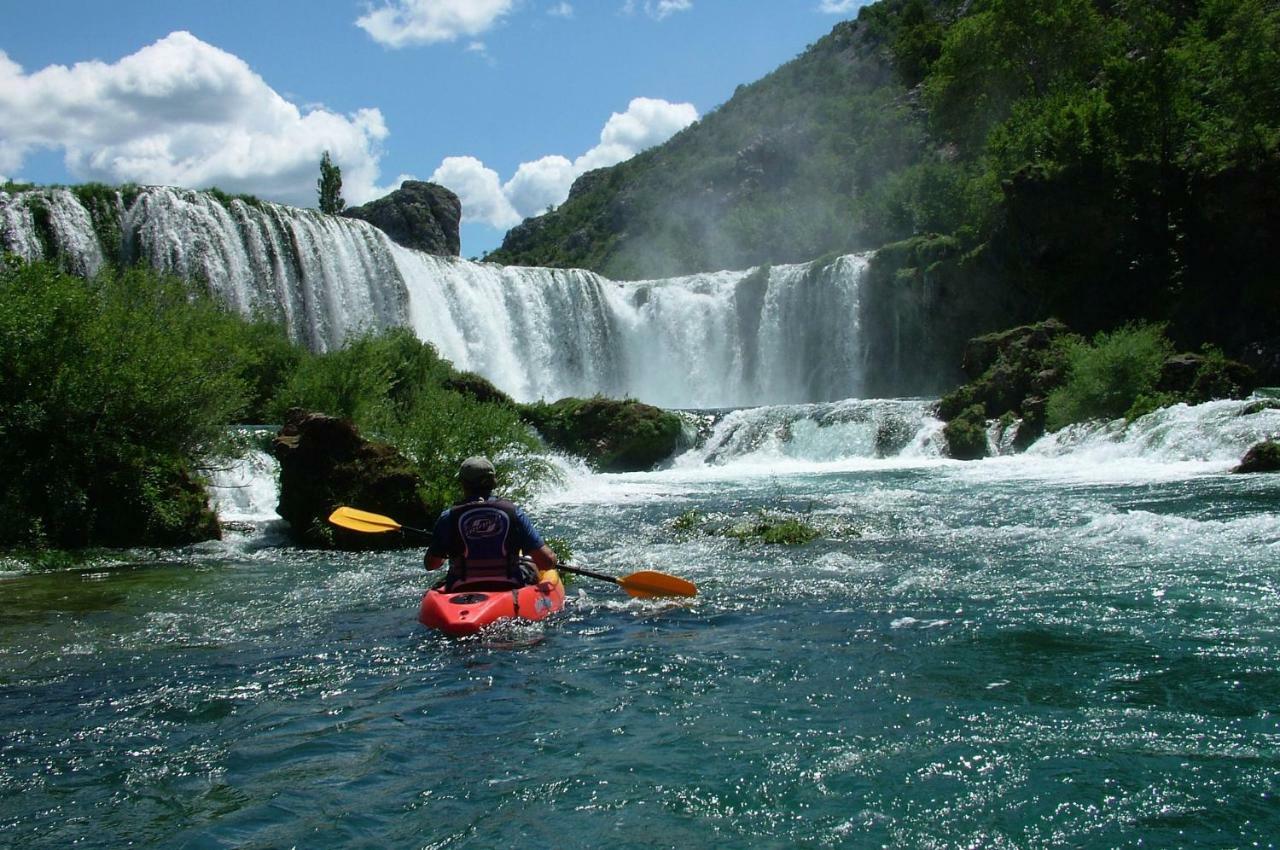 Apartmani Mila Starigrad Paklenica Esterno foto